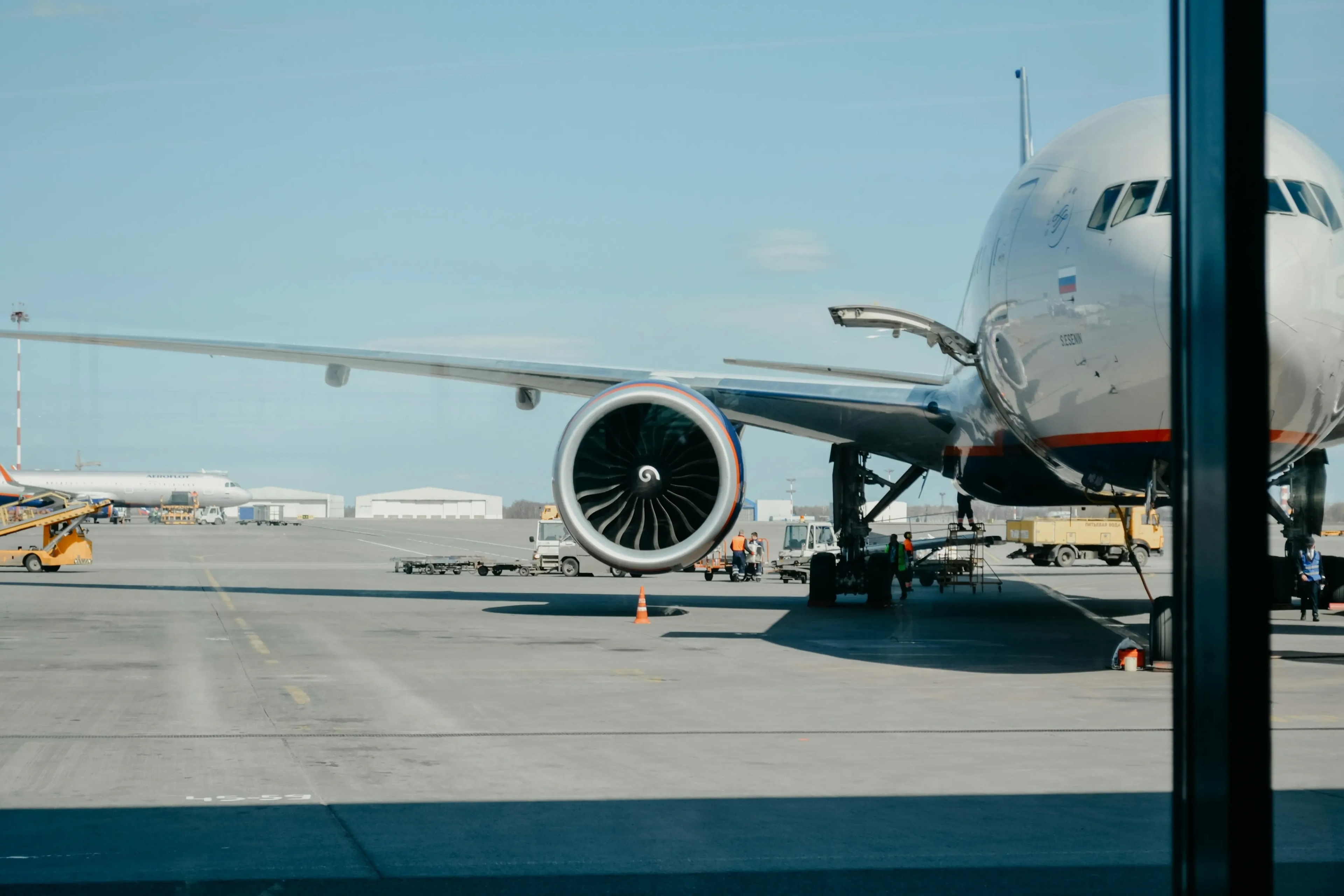 Cargo and special aviation operations scene